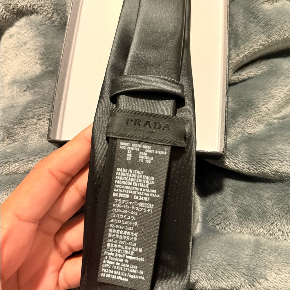 Prada Classic Black Necktie - Picture 3 of 6